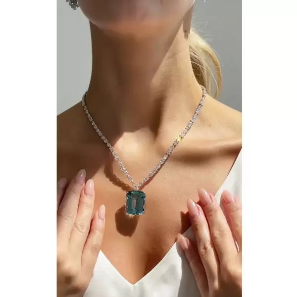 Multi-cut Chain 18ct Cushion Cut Aquamarine Statement Necklace