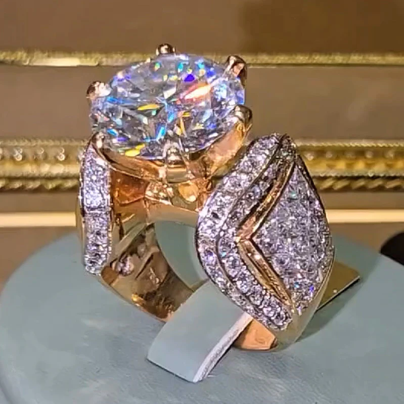 10Ctw Round Cut Vintage Look White Sapphire Engagement Ring