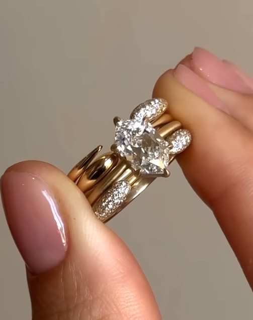 [Copy]12ctw Baguette Cut White Sapphire Unisex Eternity Ring