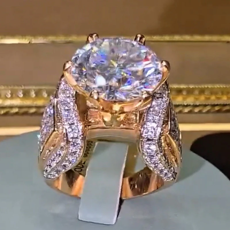 10Ctw Round Cut Vintage Look White Sapphire Engagement Ring