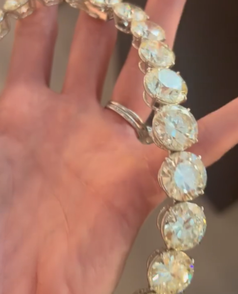 Large carat bright cut diamond necklace with large diamonds