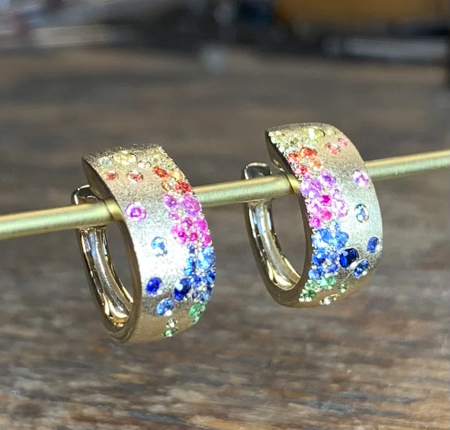 [Copy]Flush Set Multicolor Sapphire Starry Hoop Earrings