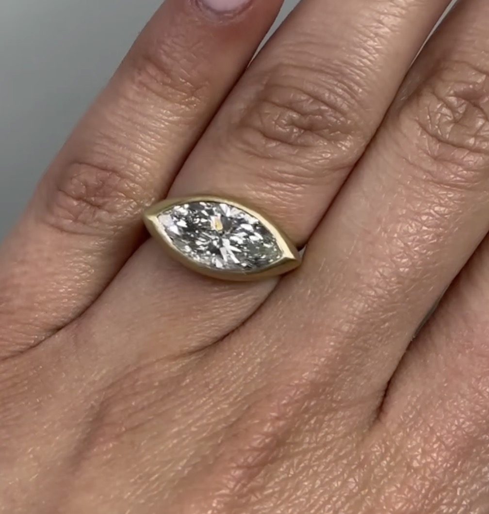 3-carat fashionable marquise-shaped engagement ring