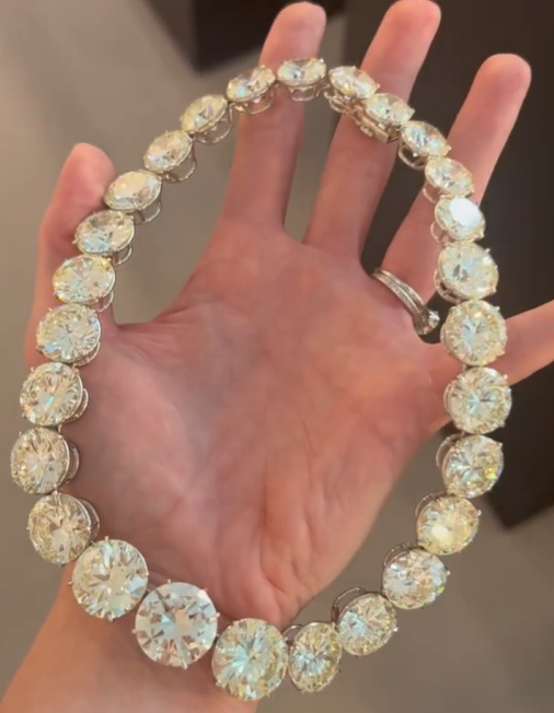 Large carat bright cut diamond necklace with large diamonds