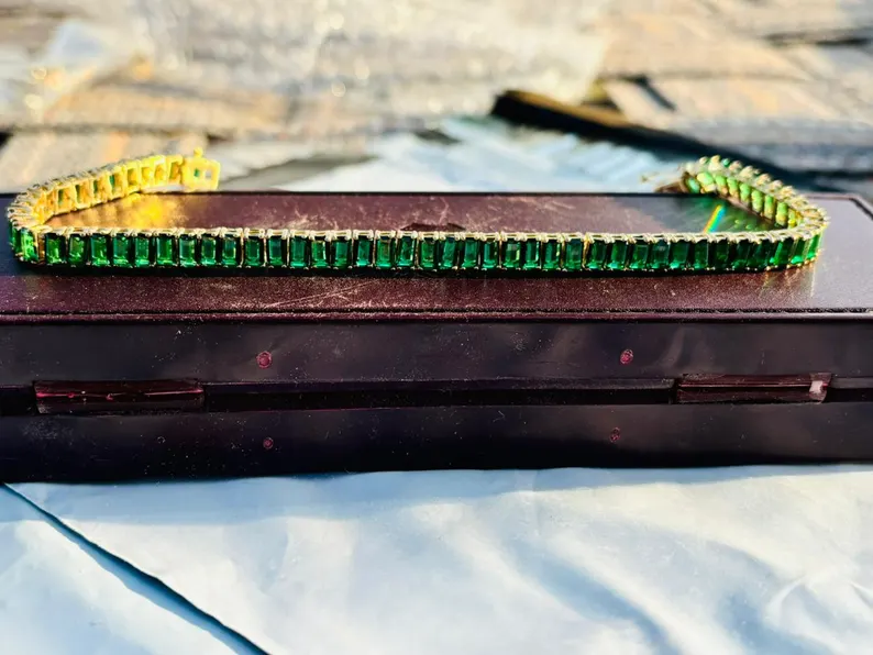 [Copy][Copy][Copy]Vintage 7.5ctw Round Cut White Sapphire Hinged Bracelet