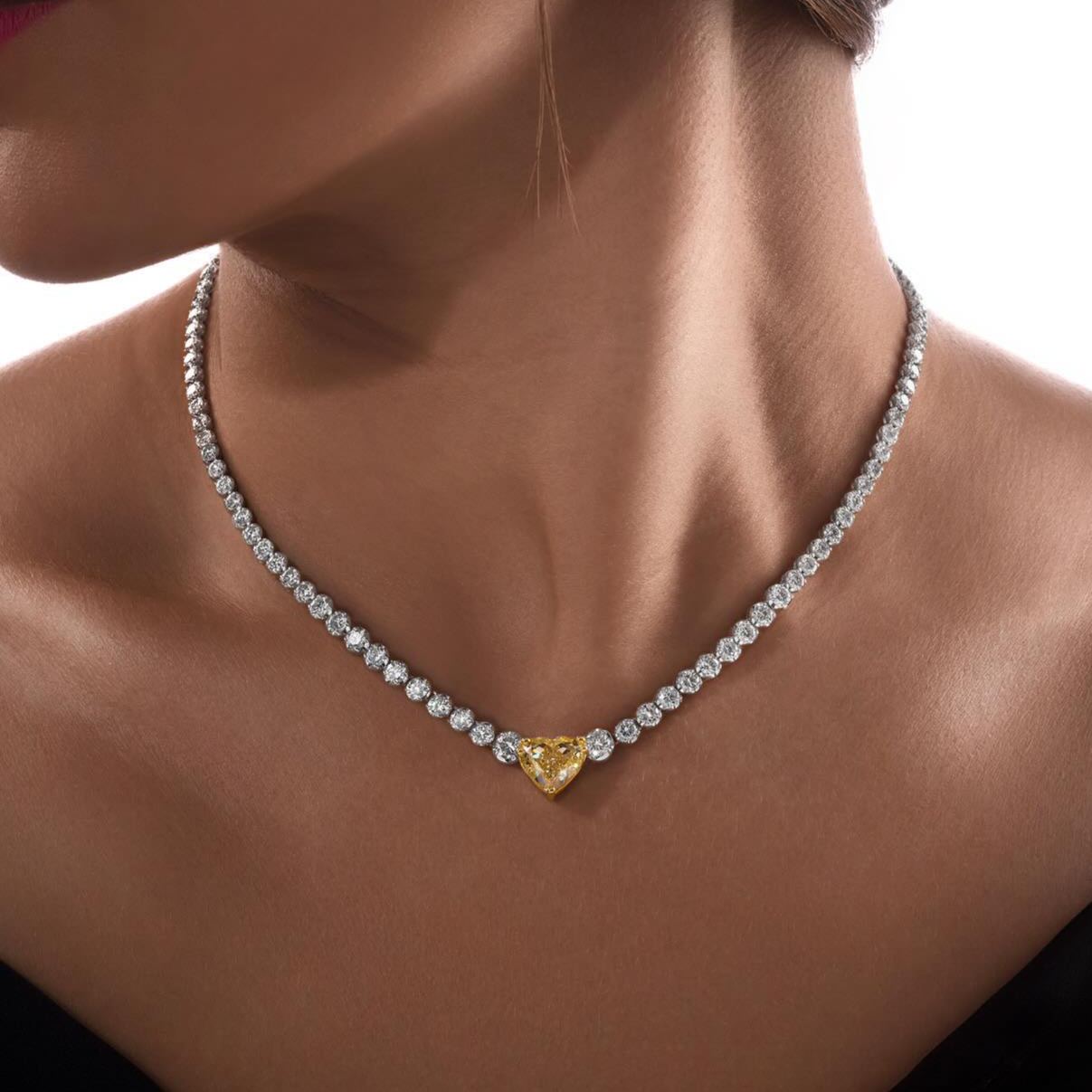 [Copy][Copy][Copy][Copy]Colorful four-leaf clover sparkling necklace