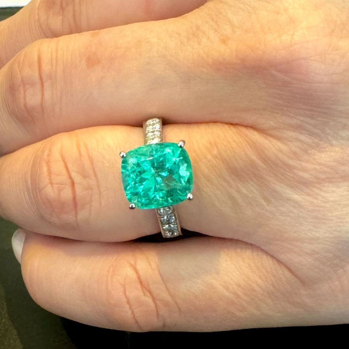 [Copy][Copy]2.50 Carat Old Mine Cut Cushion Shape Lab-Grown Diamond Engagement Ring