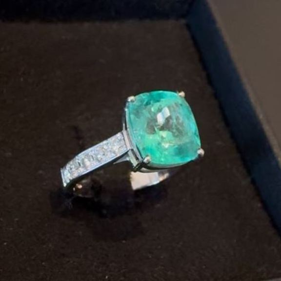 [Copy][Copy]2.50 Carat Old Mine Cut Cushion Shape Lab-Grown Diamond Engagement Ring