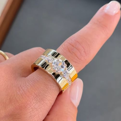 [Copy][Copy][Copy]2.50 Carat Old Mine Cut Cushion Shape Lab-Grown Diamond Engagement Ring