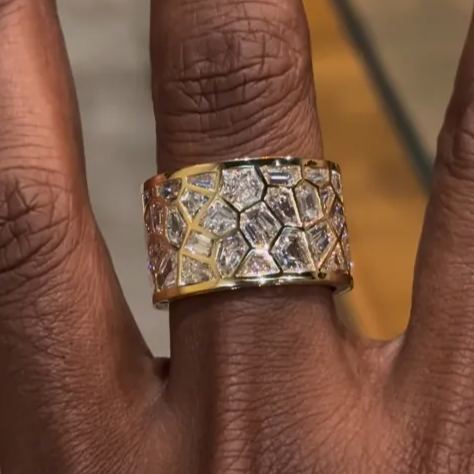 [Copy][Copy][Copy][Copy][Copy][Copy][Copy][Copy][Copy][Copy]2.50 Carat Old Mine Cut Cushion Shape Lab-Grown Diamond Engagement Ring