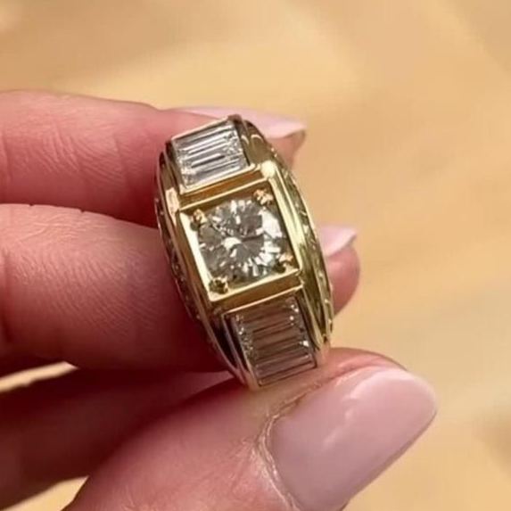 [Copy][Copy][Copy][Copy][Copy][Copy][Copy][Copy][Copy][Copy][Copy][Copy][Copy][Copy]3.20 Carat Baguette Cut Full Eternity Ring