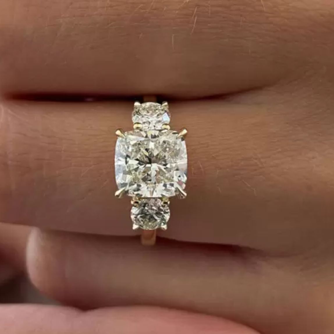 ​Classic 3.50ct Princess Cut White Sapphire Engagement Ring