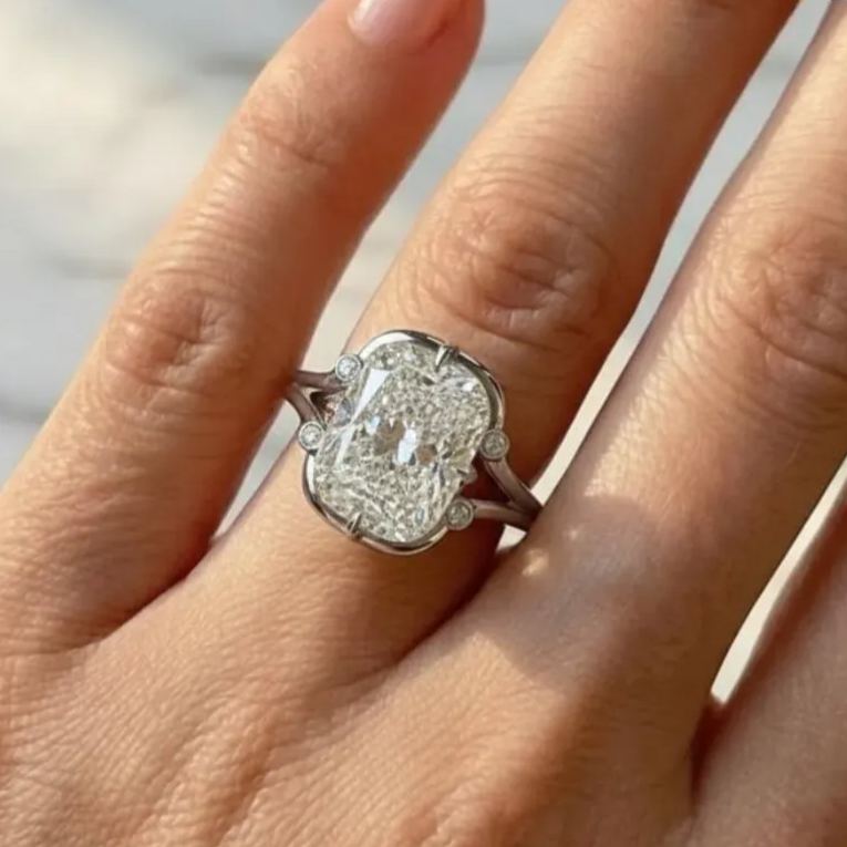 Classic 5.50ct Cushion Cut White Diamond (Engagement) Halo Ring