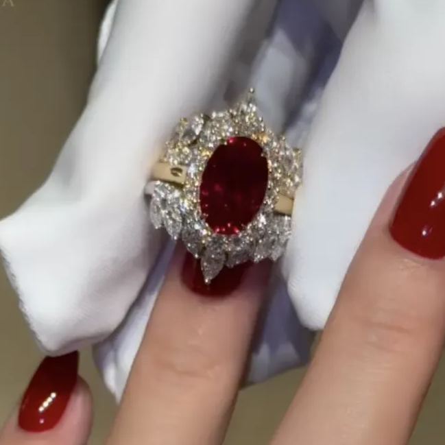 [Copy]Luxury 5.6 ct Oval Cut White Sapphire Engagement Ring