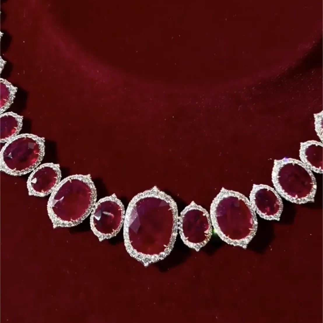 [Copy]18.5ct Oval Cut White Sapphire Necklace