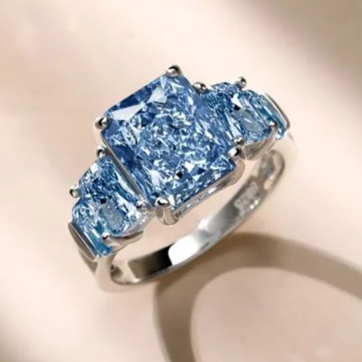 Classic 5.0ct Princess Cut Sky Blue Aquamarine Engagement Ring