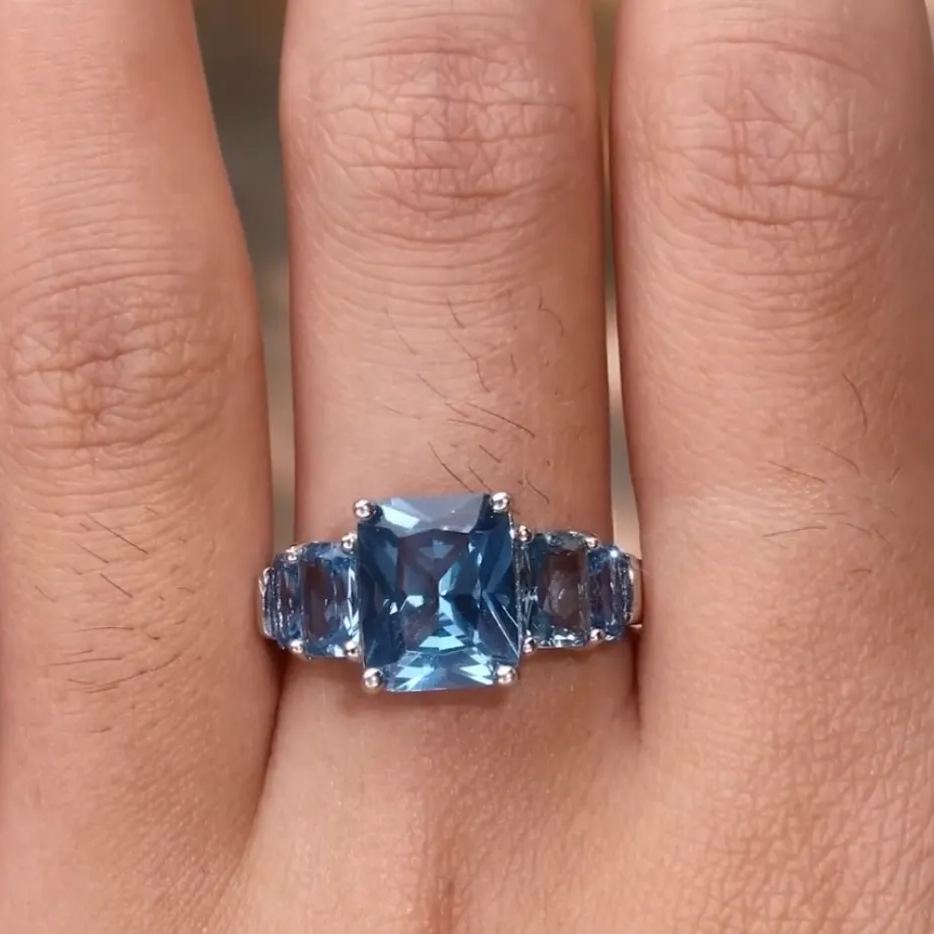 Classic 5.0ct Princess Cut Sky Blue Aquamarine Engagement Ring
