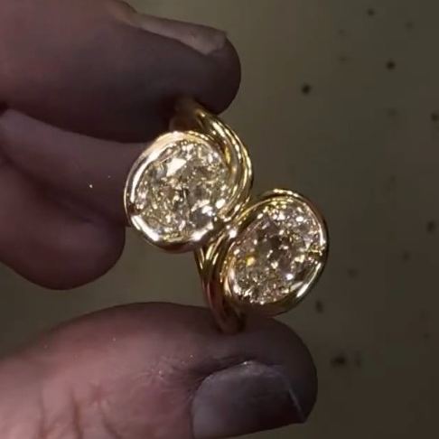 Vintage Luster 5ct Oval Cut White Sapphire Daily Wear Ring