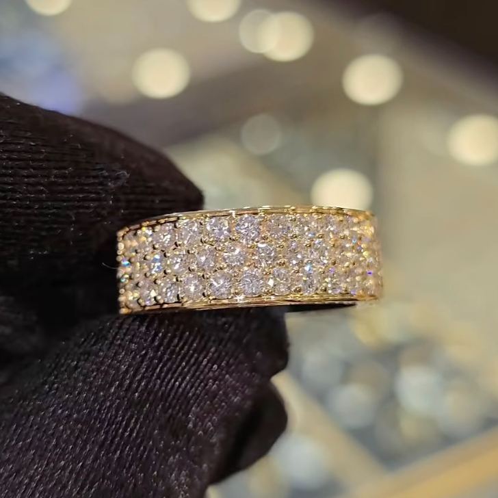 3.5ctw Round Brilliant Cut White Sapphire Band Ring