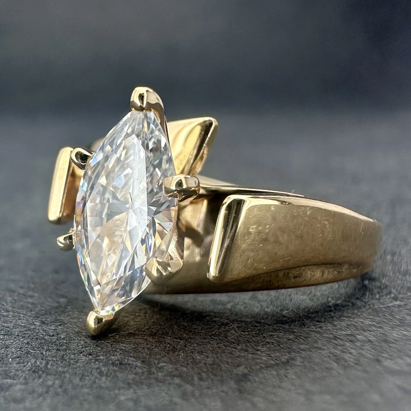 2.5 carat Cubic Zirconia Marquise Solitaire Ring