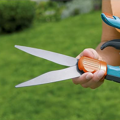 Comfort Grasschere, drehbar: Ideale Gartenschere für den exakten Rasenkantenschnitt, geeignet für Rechts- und Linkshänder, mit ergonomischer Griffform für leichteres Schneiden (8735-20)