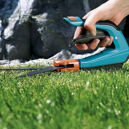 Comfort Grasschere, drehbar: Ideale Gartenschere für den exakten Rasenkantenschnitt, geeignet für Rechts- und Linkshänder, mit ergonomischer Griffform für leichteres Schneiden (8735-20)