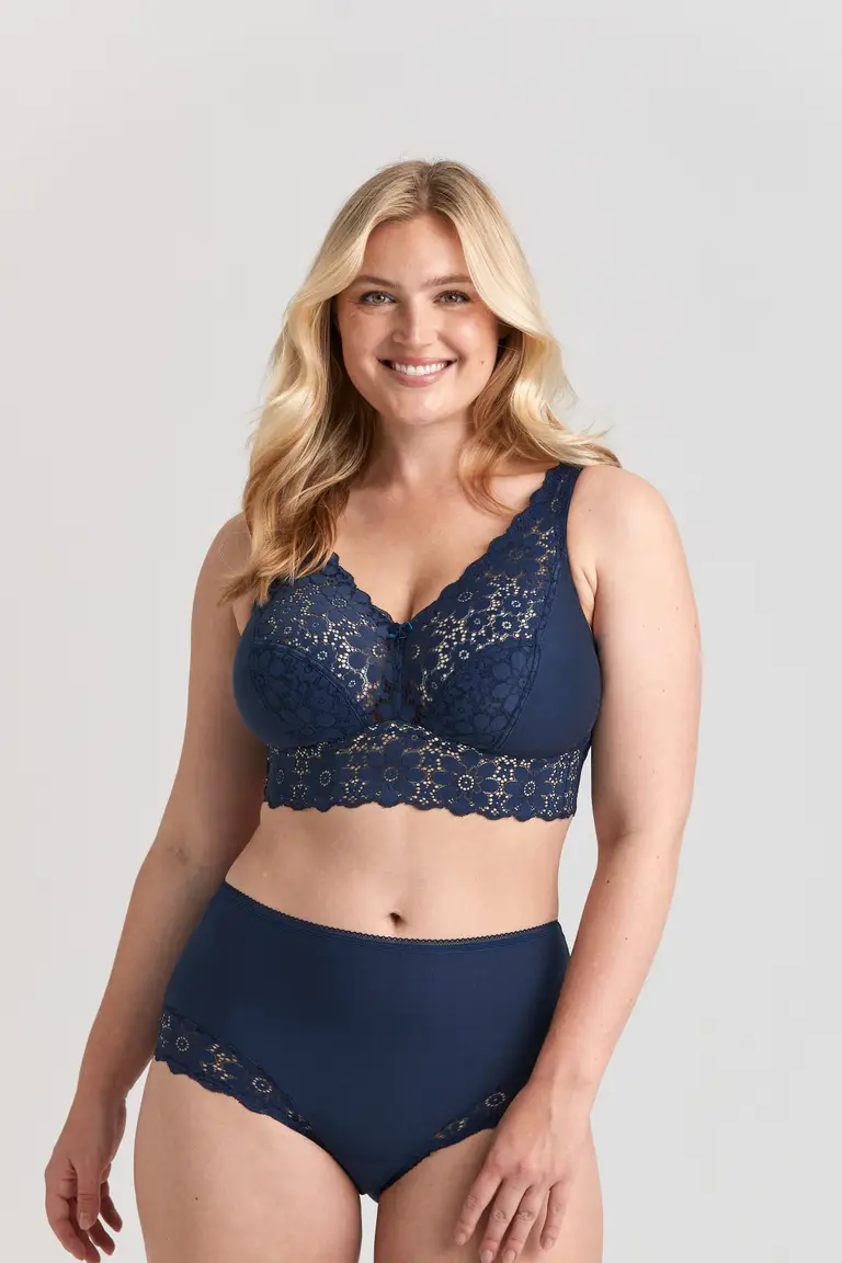 BUY 1 GET 1 FREE - Lace Dreams bra