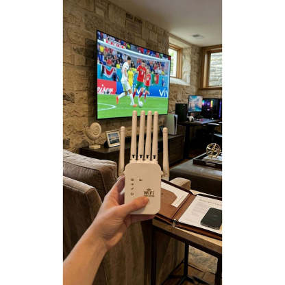 1200Mbps Ultra-Speed WiFi Repeater