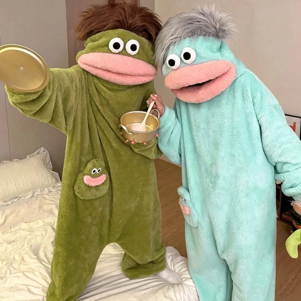 Funny Monster Hooded Fleece Robe 🐸💤