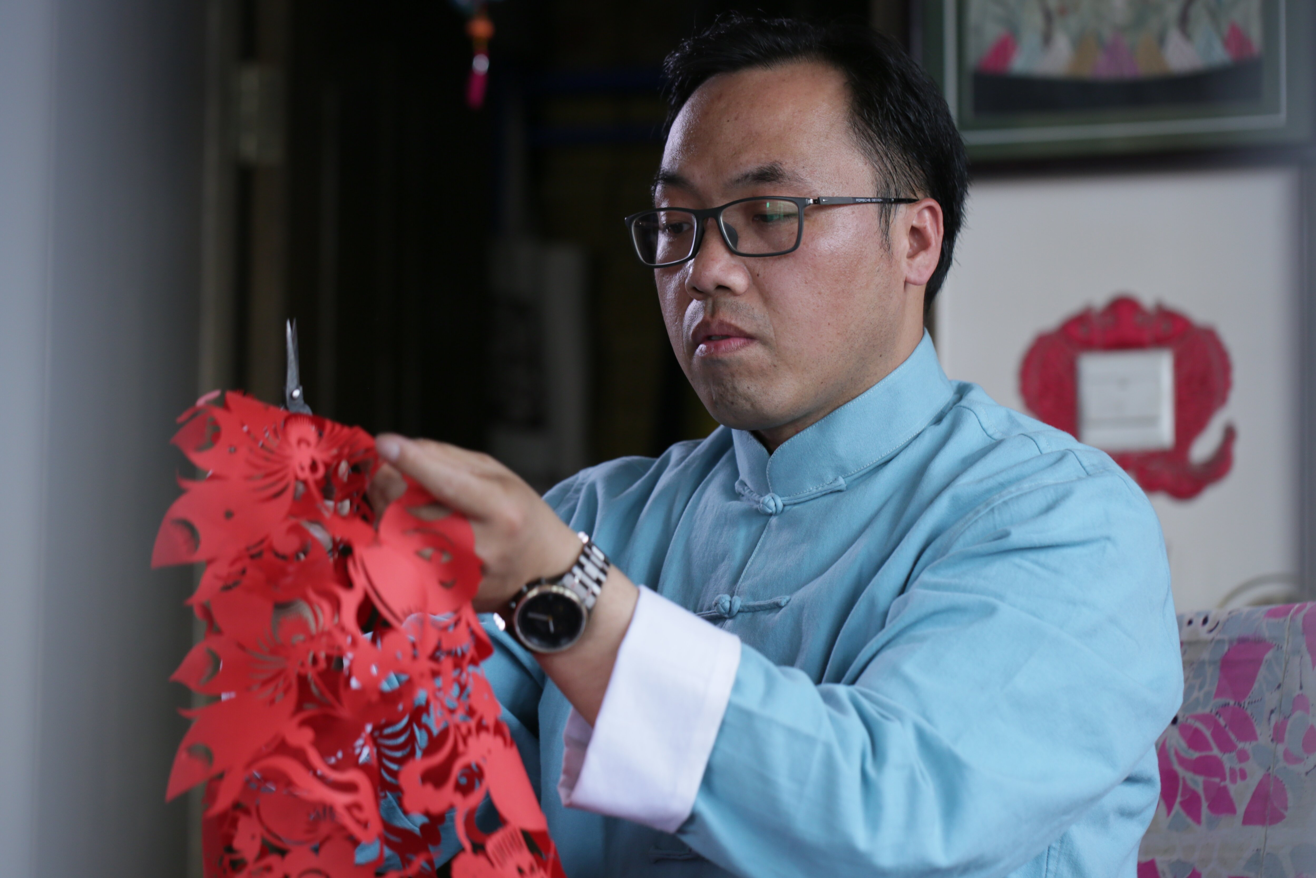 Yang Yi-Papercutartist