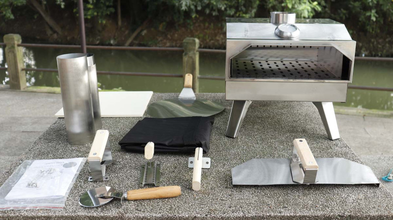 Portable Wood-Fired Outdoor Pizza Oven Rear Heating With Pull-Out Drawer