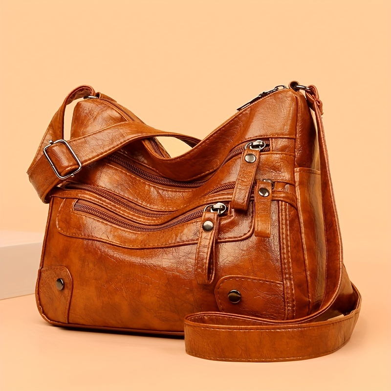 🎁 48% sleva na všechny produkty !💼 Crossbody kabelka zdobená cvočky 🌟