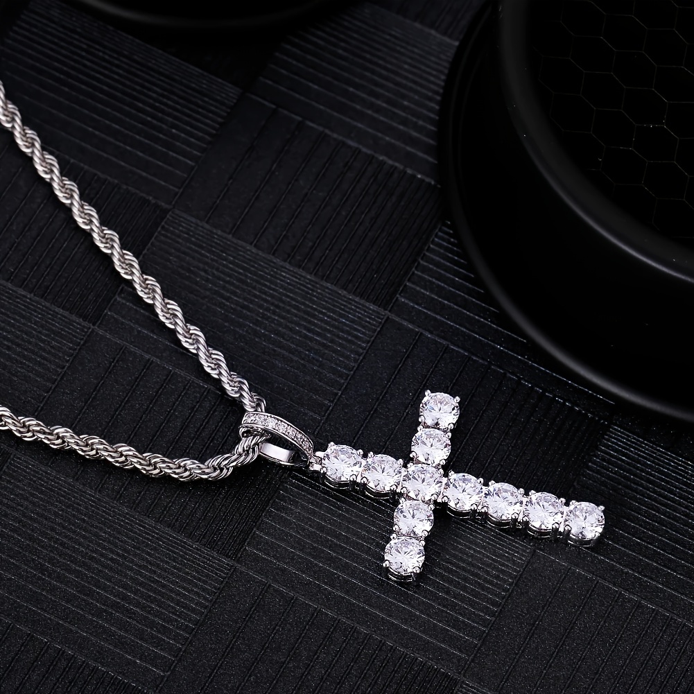 🎁 50% sleva na všechny produkty !🌙Náhrdelník s přívěškem ve 14karátovém zlatě s křížem💫