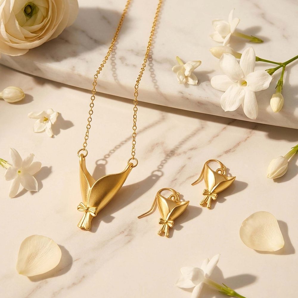 Real Flower Keepsake Necklace – DIY Floral Bouquet