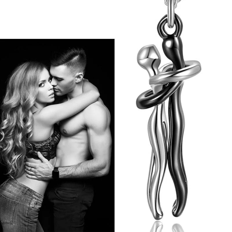 Eternal Embrace – Timeless Hug Couple Necklace