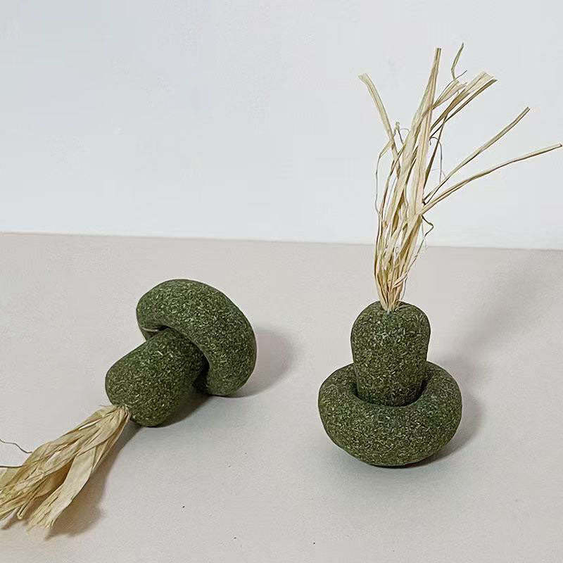 Raffia Catnip Chew Toy – Natural Handmade Play Toy For Cats