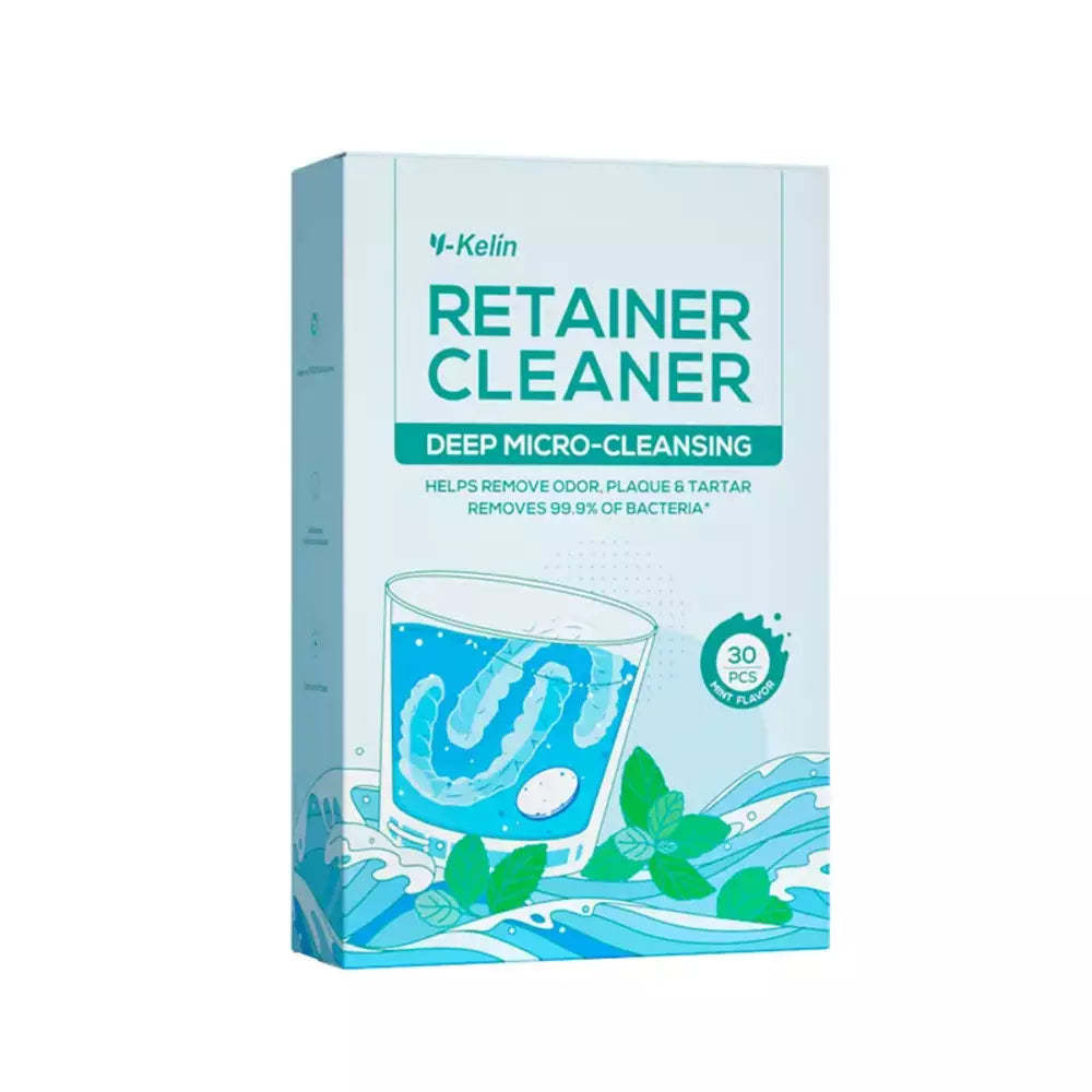 Effervescent cleaning tablets for dental retainers