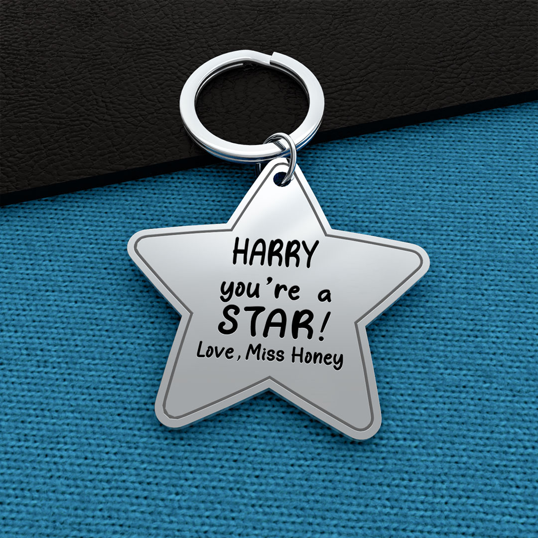 Graduation season gift five-pointed star pendant keychain