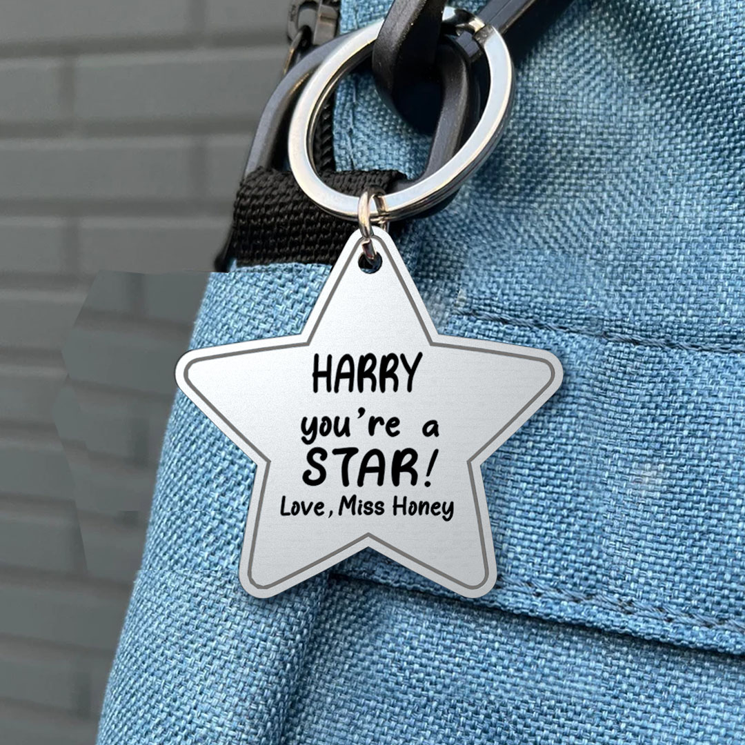 Graduation season gift five-pointed star pendant keychain