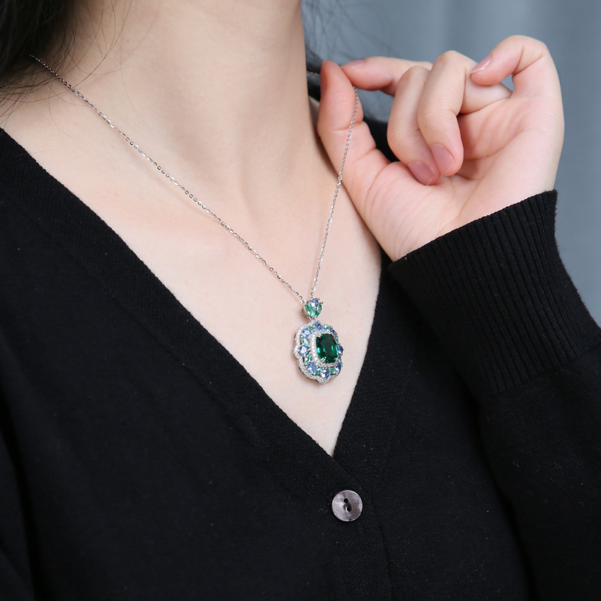 Green 5 Carat Moissanite Diamond Necklace