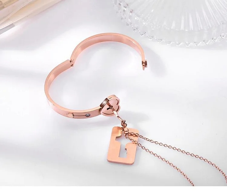 Key to My Heart Couple Key Necklace and Love Lock Bracelet