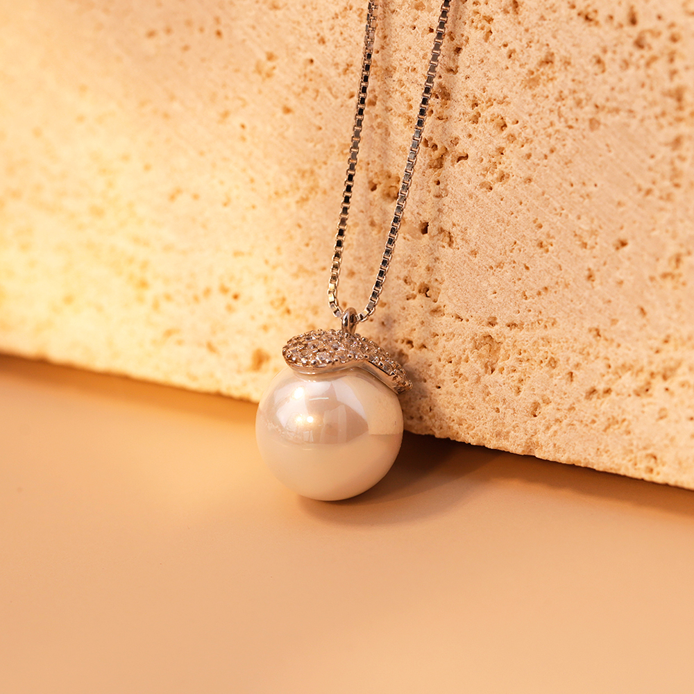 Fashion Pearl Necklace