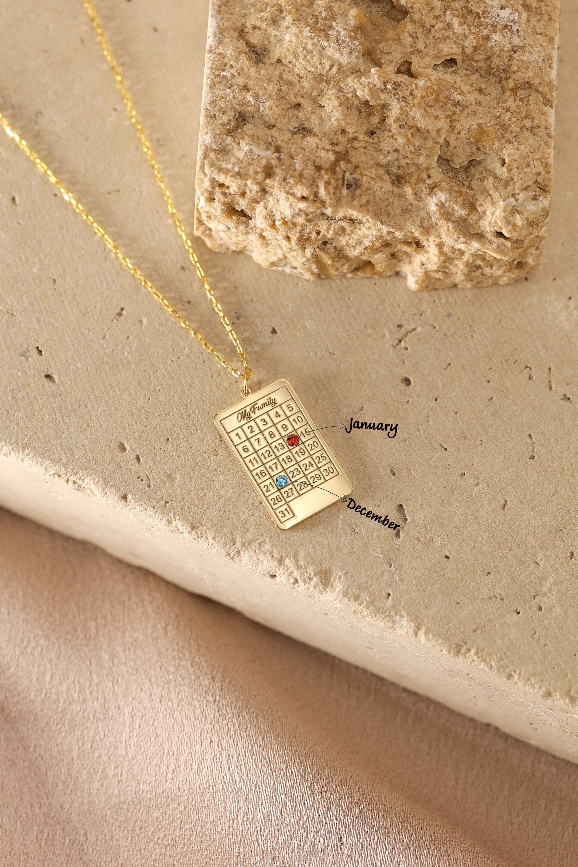 Customized Wedding Date Calendar Anniversary Necklace with Birthstone