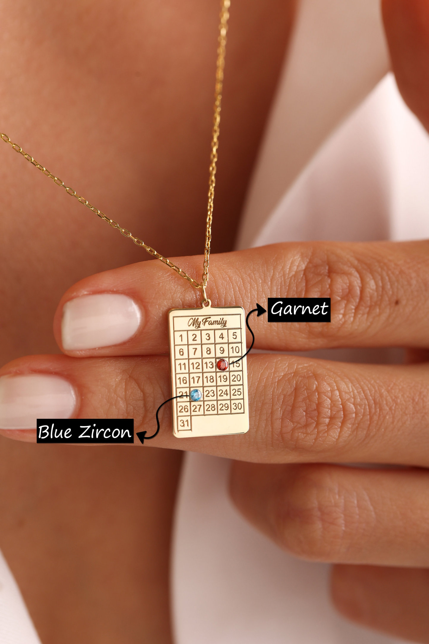 Customized Wedding Date Calendar Anniversary Necklace with Birthstone