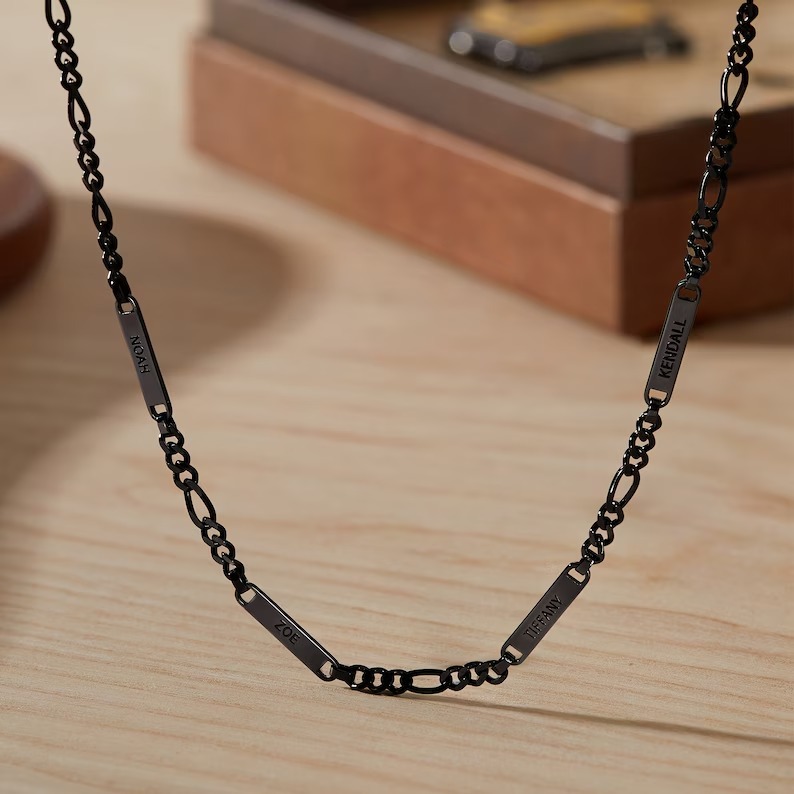 Men's Necklace With Names Engraved