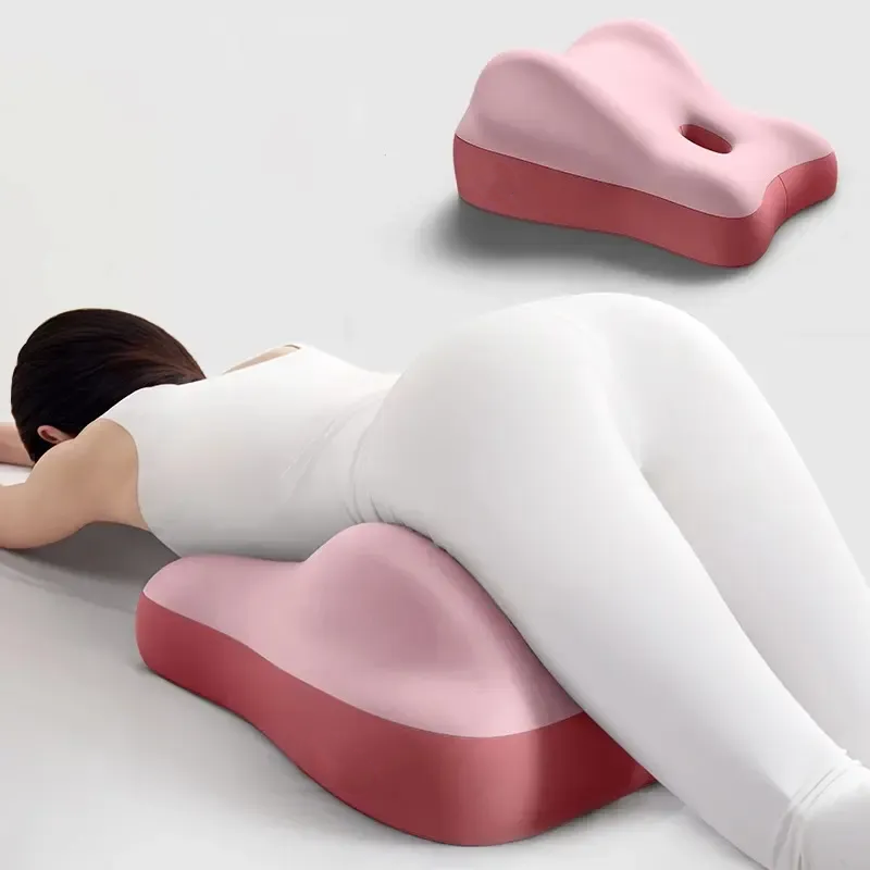 Couple hip cushion pillow