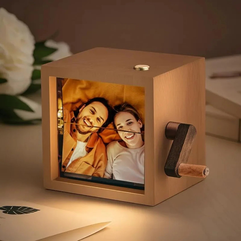 Custom Crank Photo Box