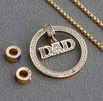 Custom Family Love Necklace For Mom/DaD/Nana