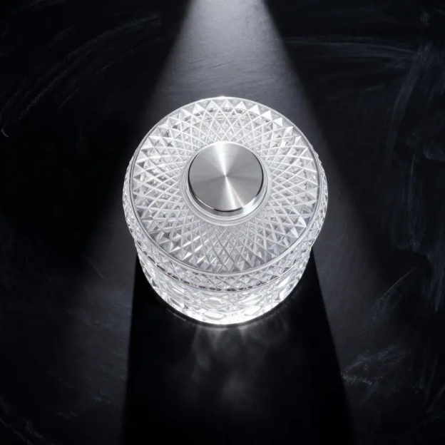 Luxury 360° Rotating Crystal Glass – Star-Cut Stress-Relieving Whiskey/Wine Glass
