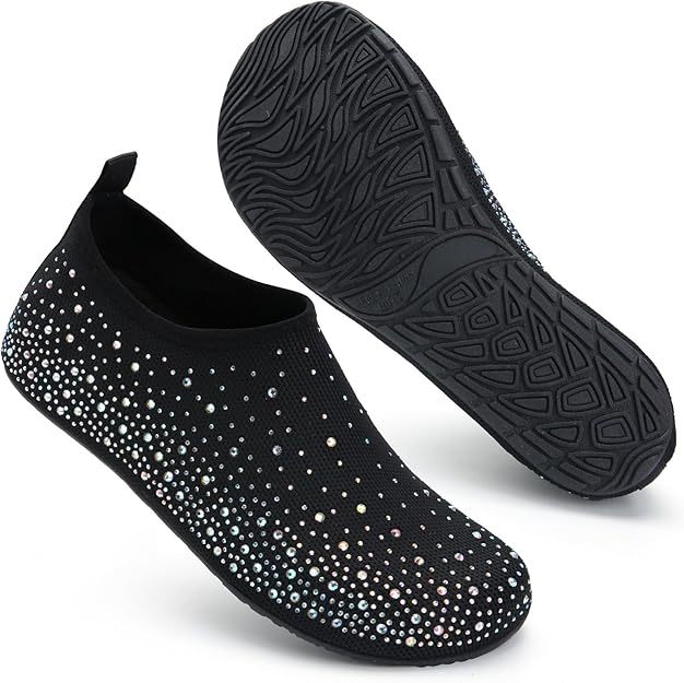 Indoor and outdoor travel slippers